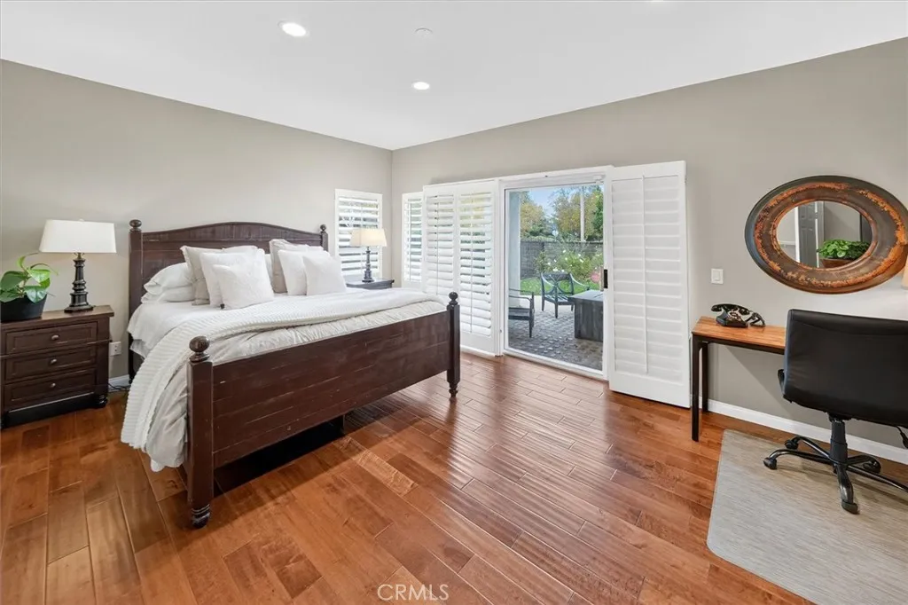 24402 Hampton Drive B, Valencia, California 91355 home-pic-15